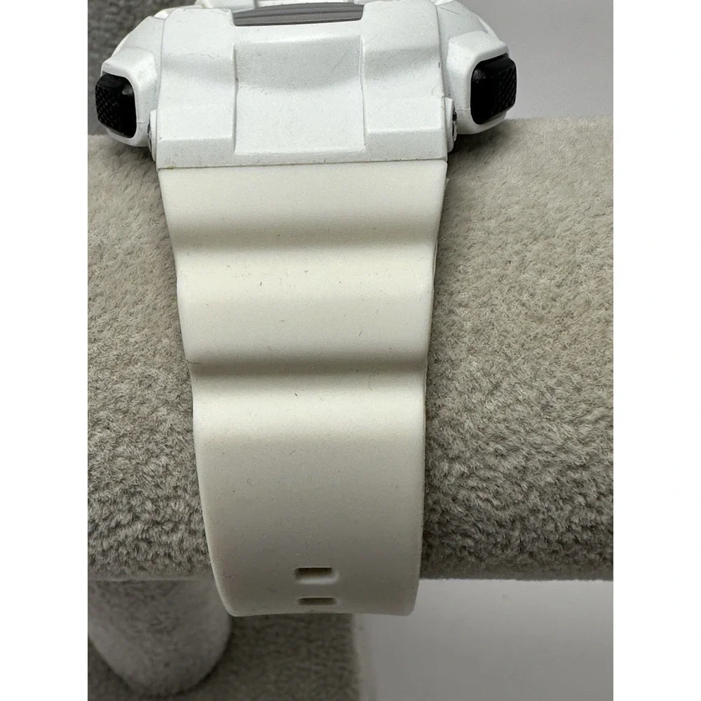 Timex TW5M23700 New Battery Indiglo 44MM 7.5